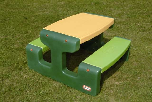 Little Tikes Veľký piknikový sto