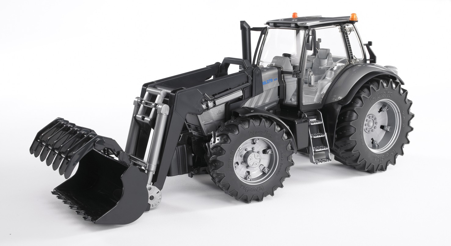 Bruder Traktor Lamborghini R8.27