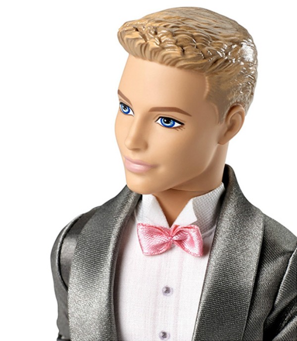 Barbie Ken ženích CFF38