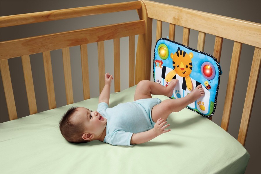 Fisher Price Kick and play piank