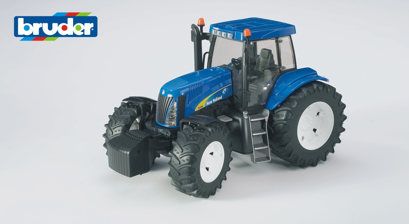 Bruder Traktor  New Holland T804