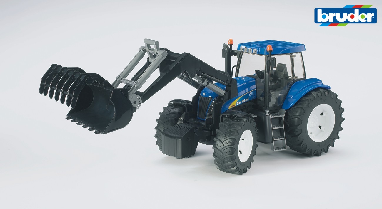Bruder Traktor  New Holland T804