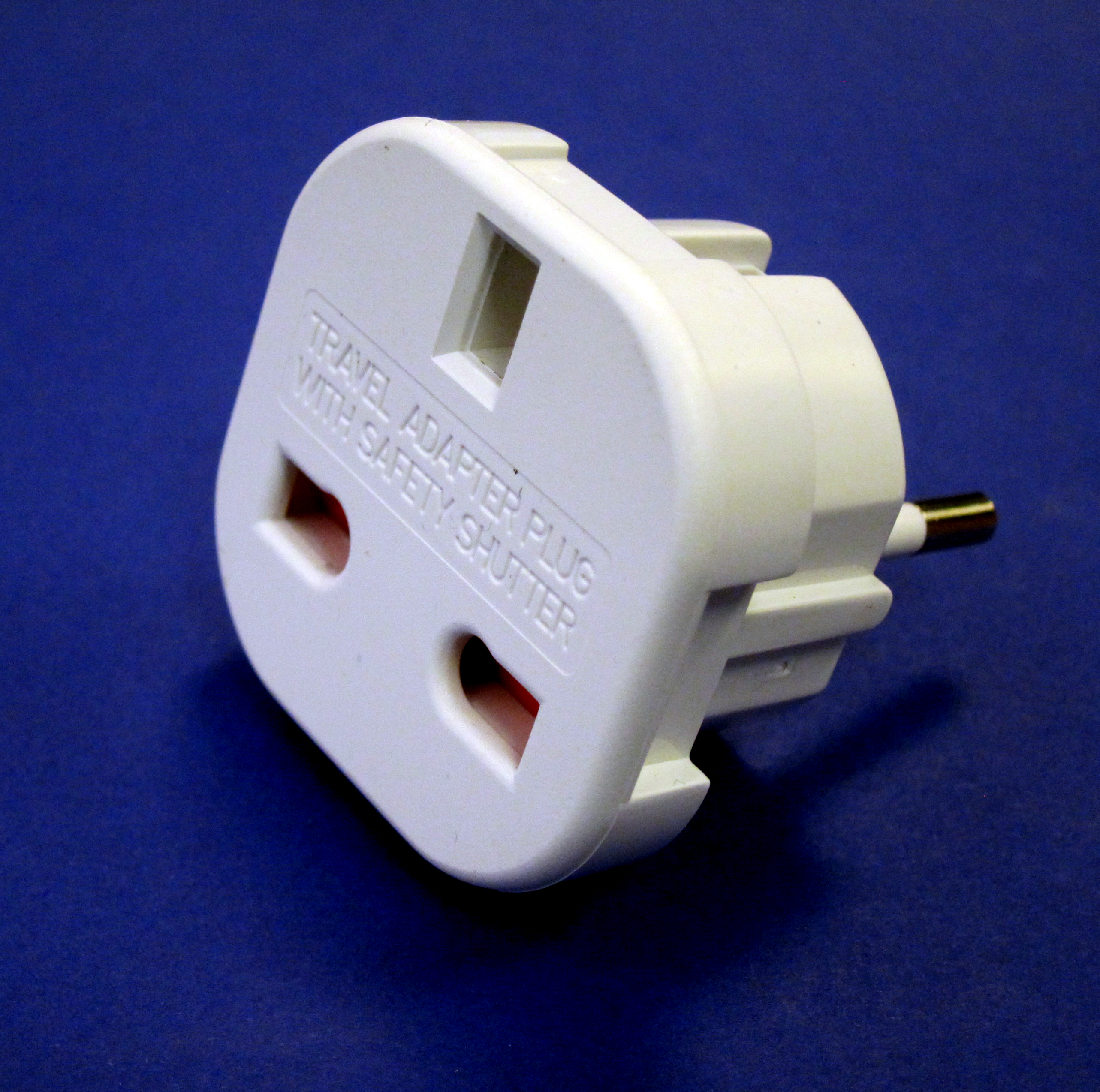 Adaptér Avacom do zásuvky UK -> 