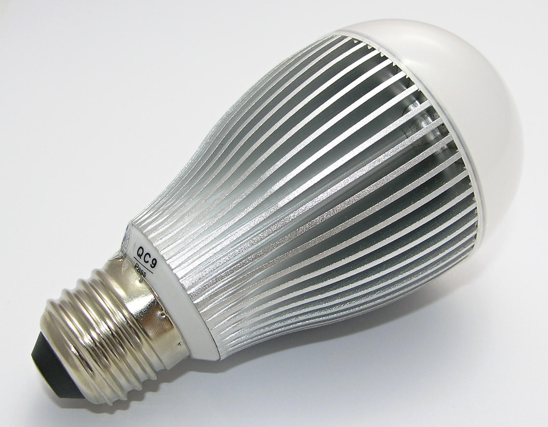 Žiarovka LED E27-9SMD 230V, 9W, 